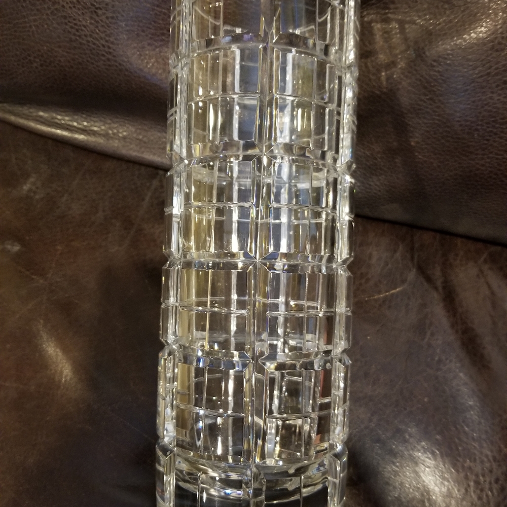 Heavy Wedgwood Cut Crystal Signed Vase 11" - Picture 7 of 15